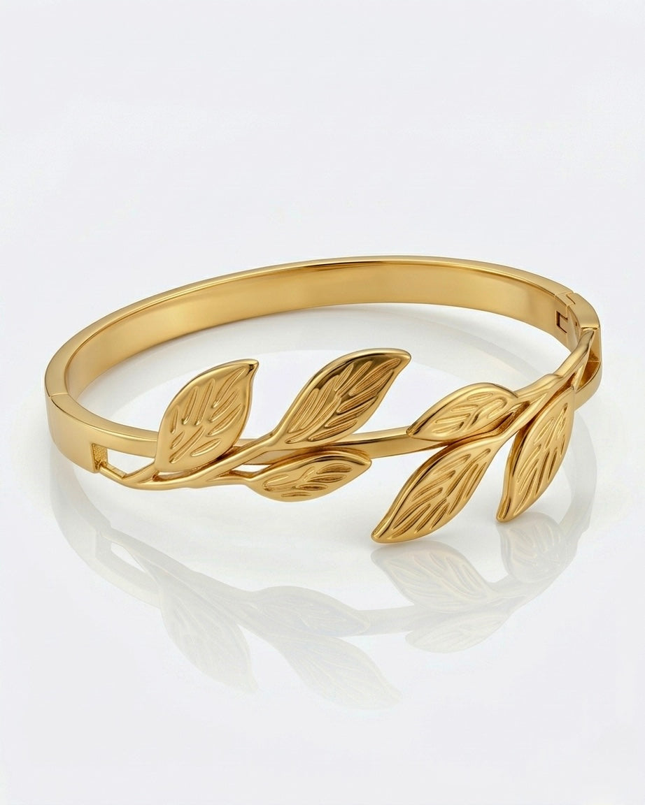 Elowen Leaf Gold Bracelet